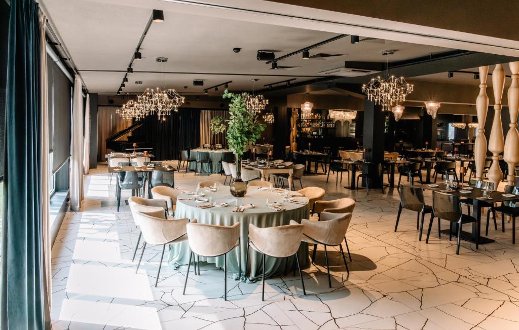 Hotel 3 Trio - Resim 16