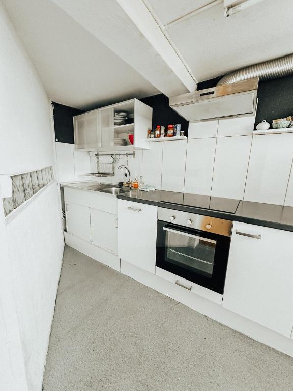 Central city apartment with terrace - Resim 15