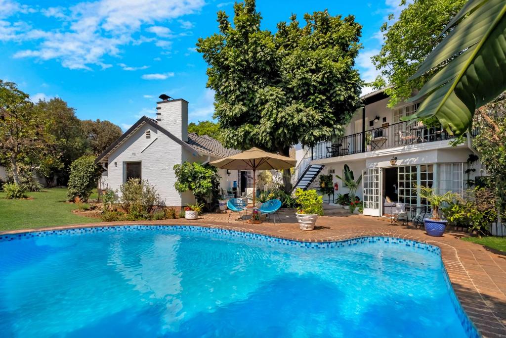 Sundlaugin á Amoris Guesthouse Randburg II - Darrenwood eða í nágrenninu
