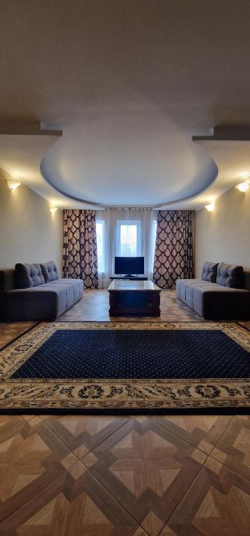 Chernivtsi Apartments photo 6