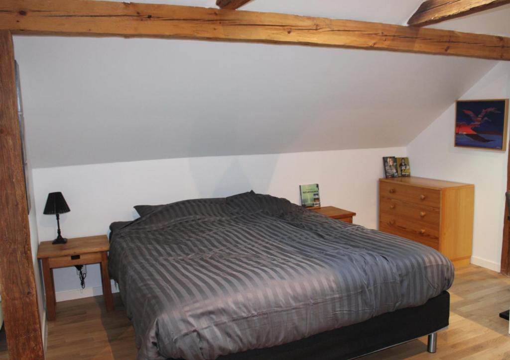 Postel nebo postele na pokoji v ubytování Apartment Gasstorp Wifi