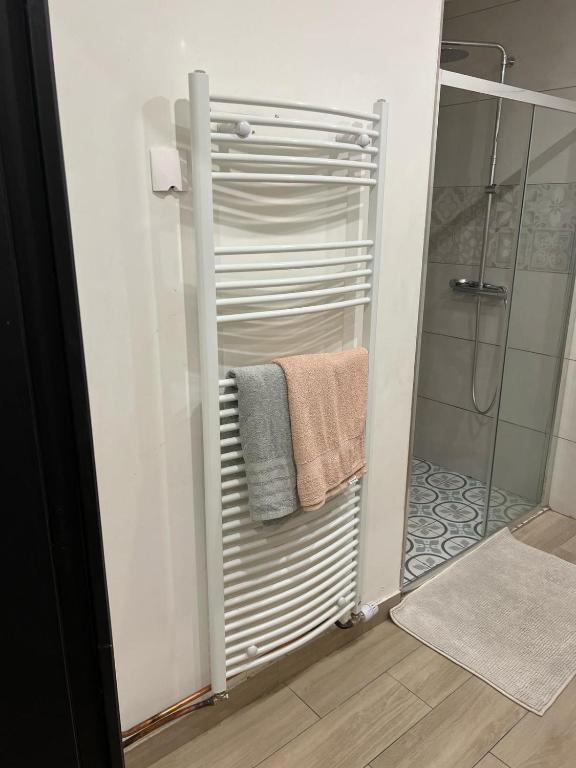 Photo de la galerie de l'établissement Appartement entier refait à neuf pour court séjour, à Roubaix