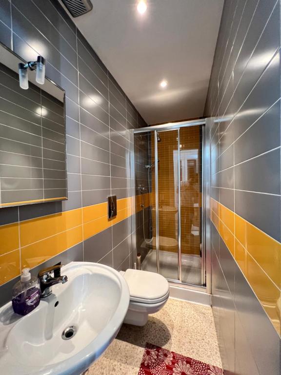 Koupelna v ubytování Blu House