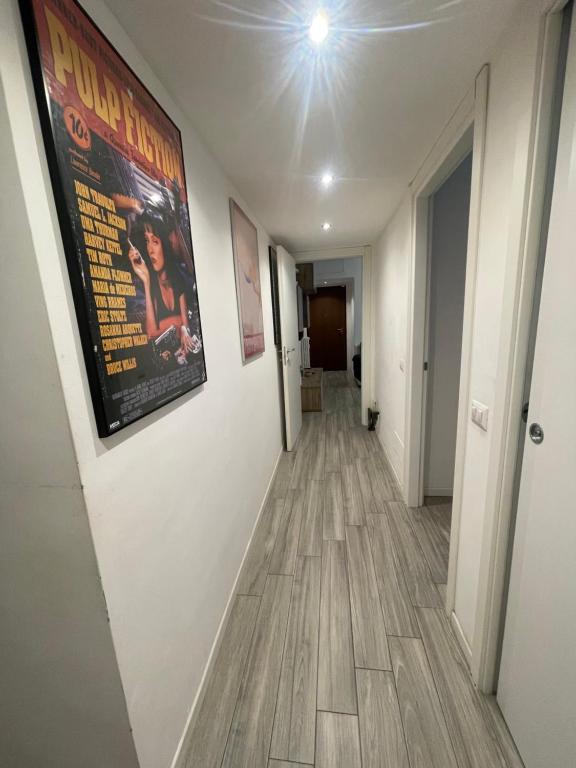 Fotografia z galérie ubytovania Gardone Apartment - ampio Appartamento con 2 camere da letto - Comodo per Duomo! v Miláne