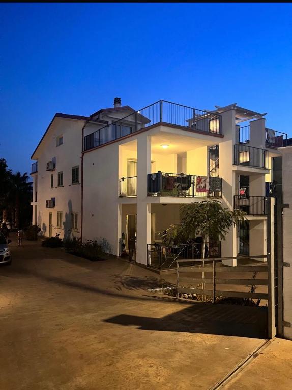 Budova, kde se apartmán nachází