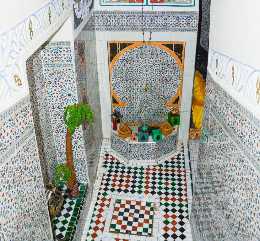 Koupelna v ubytování Riad Fes Safir - Rooftop Terrace with Medina Views