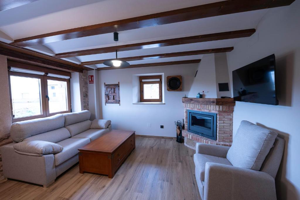 Alojamiento Rural Sierra Caldereros - Apartment - Ground Floor