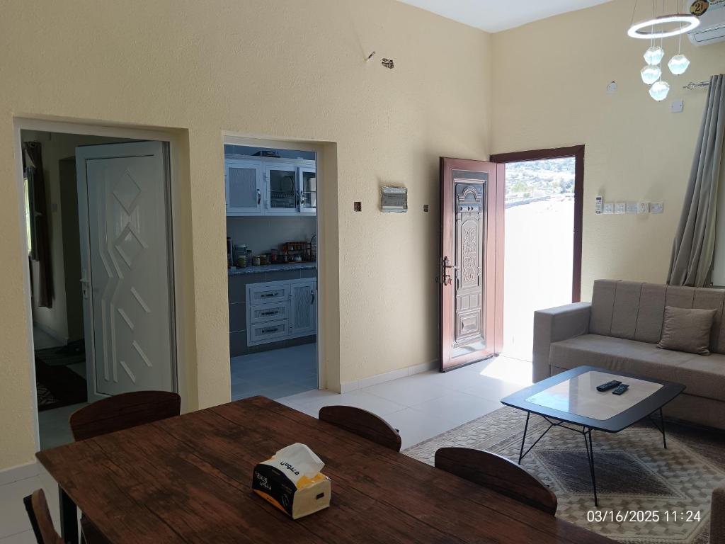 Istumisnurk majutusasutuses HAWAKOM JABAL SHAMS REST house