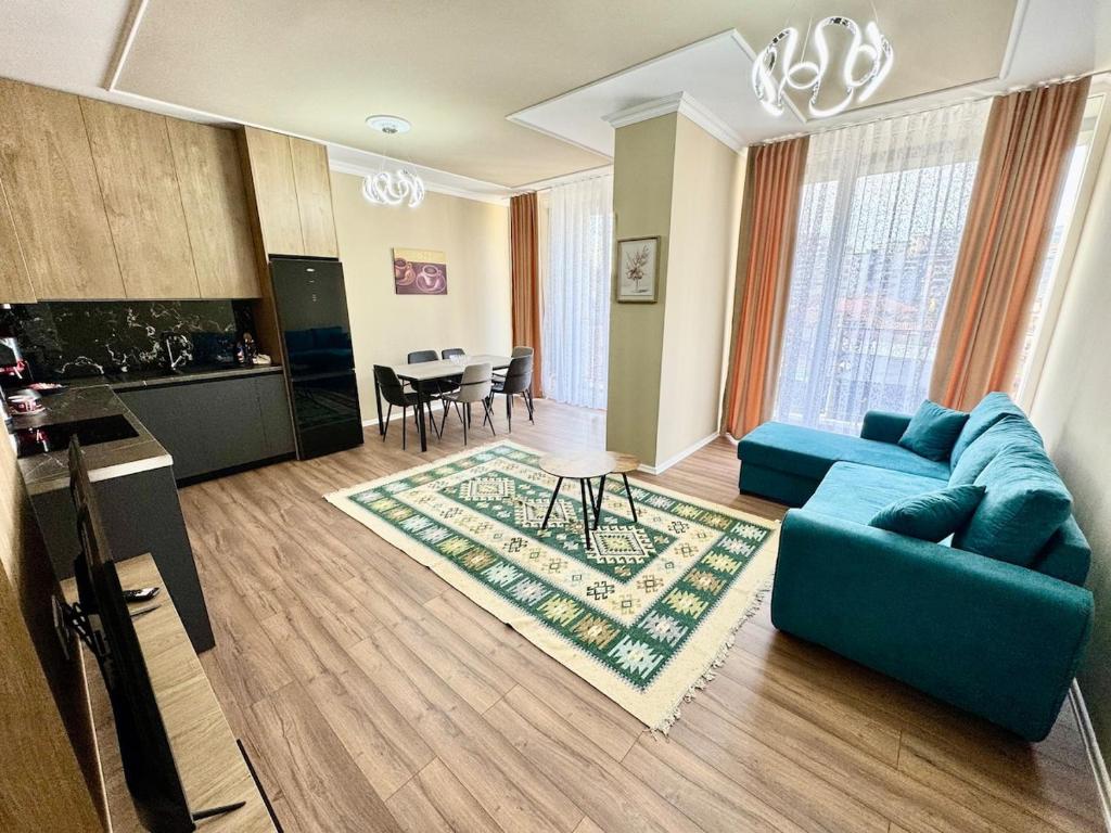 Jona city center 2 bedroom confort suites and free parking