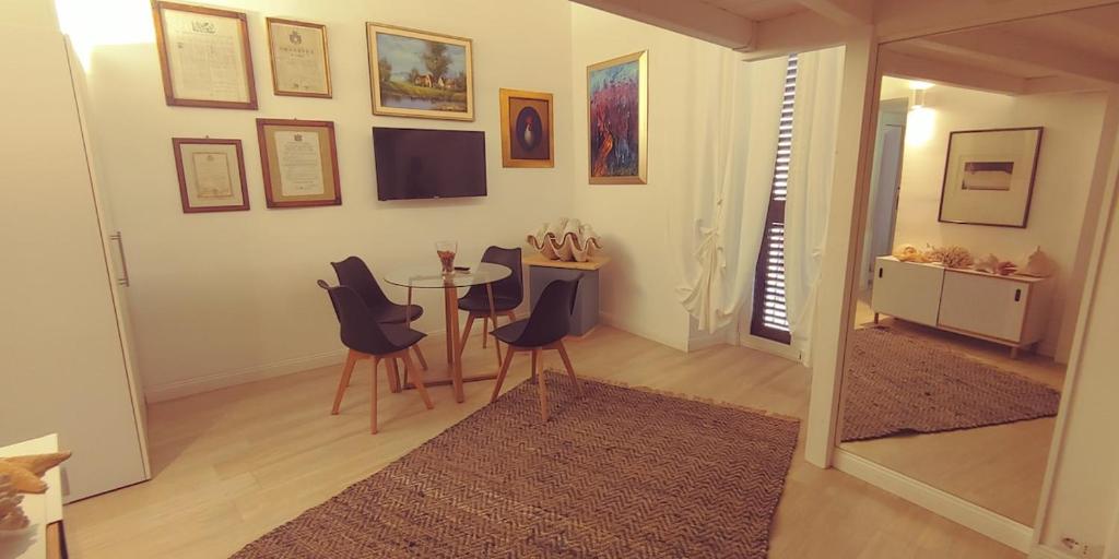 Гостиная зона в San Pietro Classy Old Town Apartment