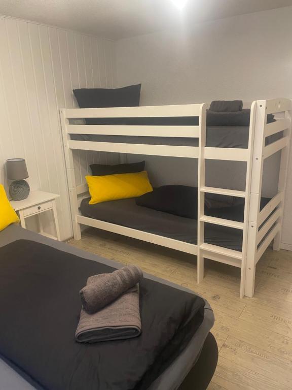 Postel nebo postele na pokoji v ubytování Gästehaus Sylvie