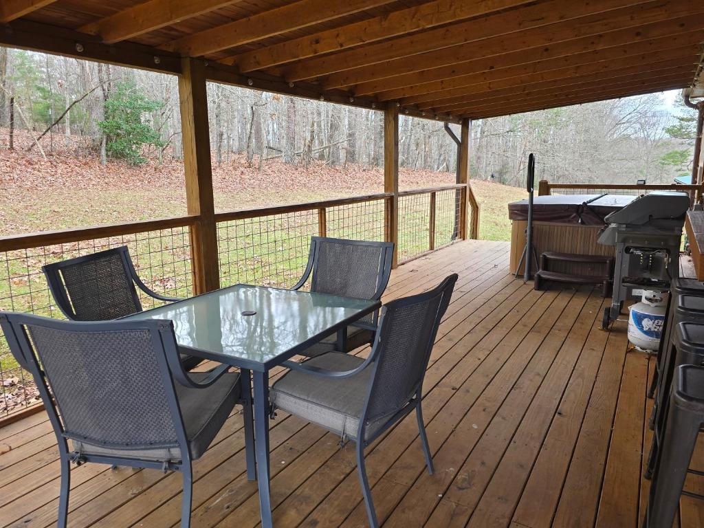 Fotografie z fotogalerie ubytování The Copperhead Lodge v destinaci Blairsville