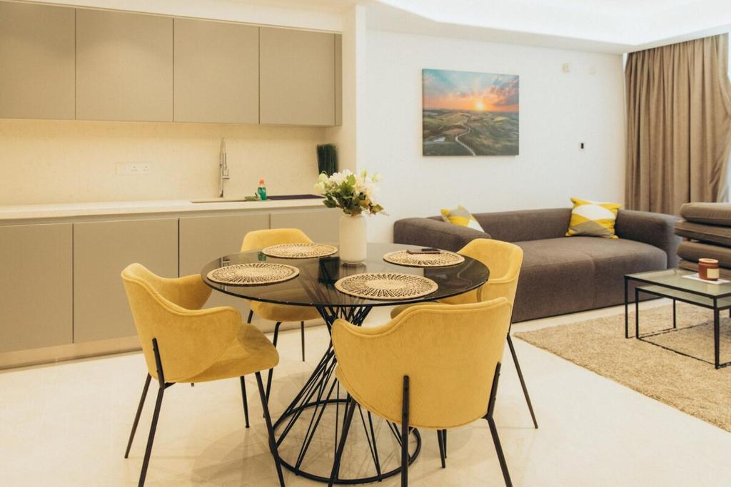 New Lux Seaview 1BR, Sun City Resort, Pool & Beach