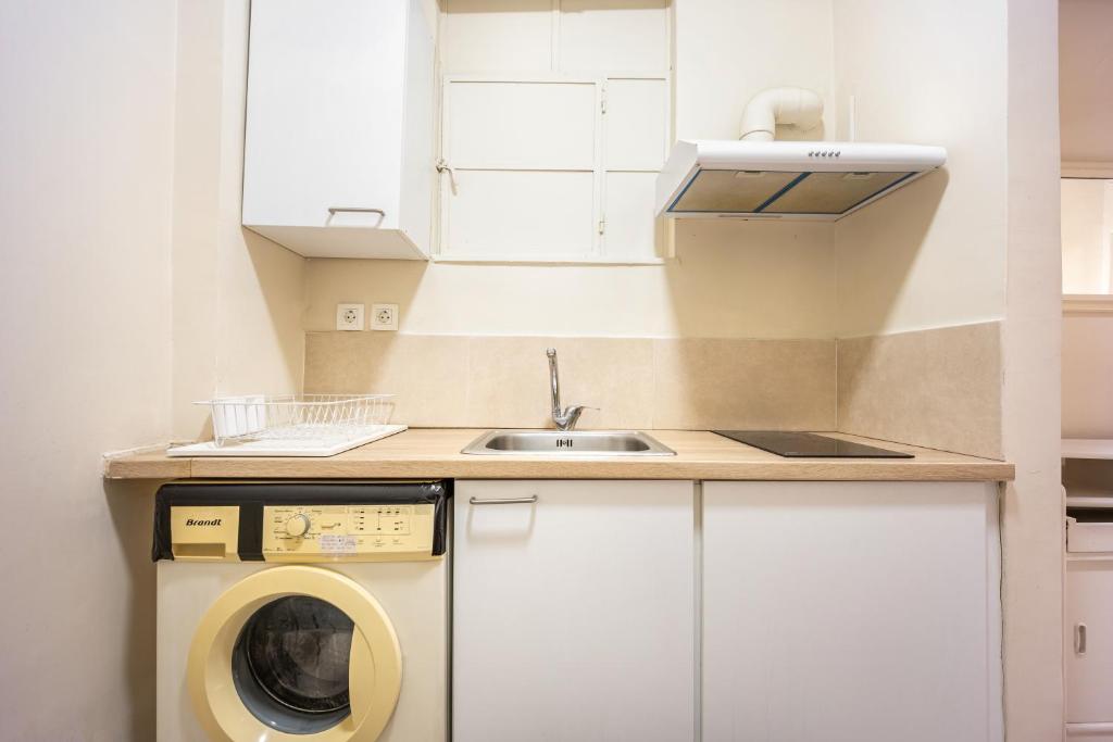 Kép Zacharitsa APT at Acropolis up 4 guests by LODGESPOT szállásáról Athénban a galériában