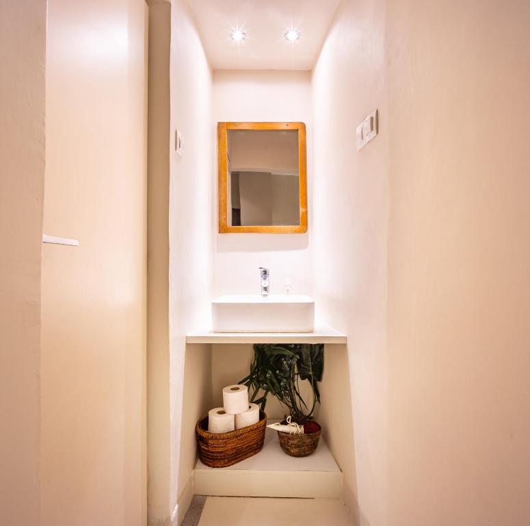 A bathroom at Zacharitsa APT at Acropolis up 4 guests by LODGESPOT