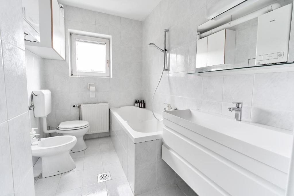Koupelna v ubytování Matic Spacious Modern Apartment