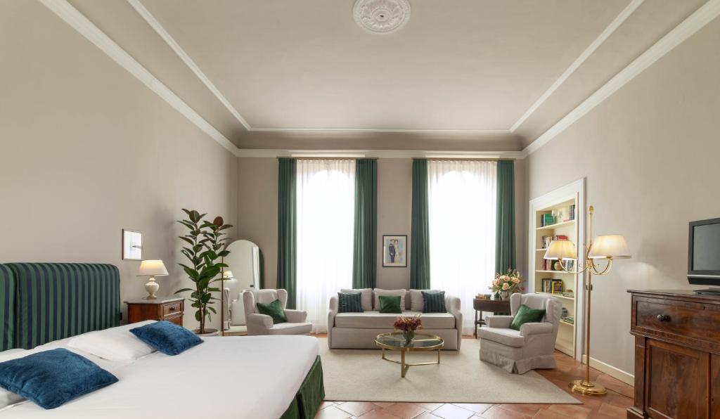 
Deluxe Two-Bedroom Apartment
