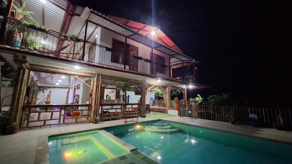 Bazén v ubytování New Paradise Nueva Sede - La Vega Cundinamarca nebo v jeho okolí