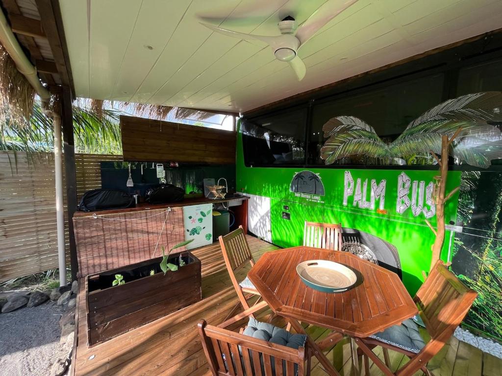 Fotografie z fotogalerie ubytování Palm Bus v destinaci Sainte-Luce