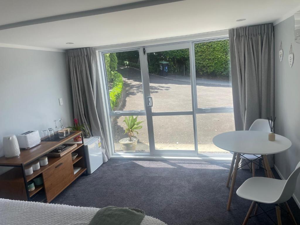 Hideaway on the Avenues - Resim 4