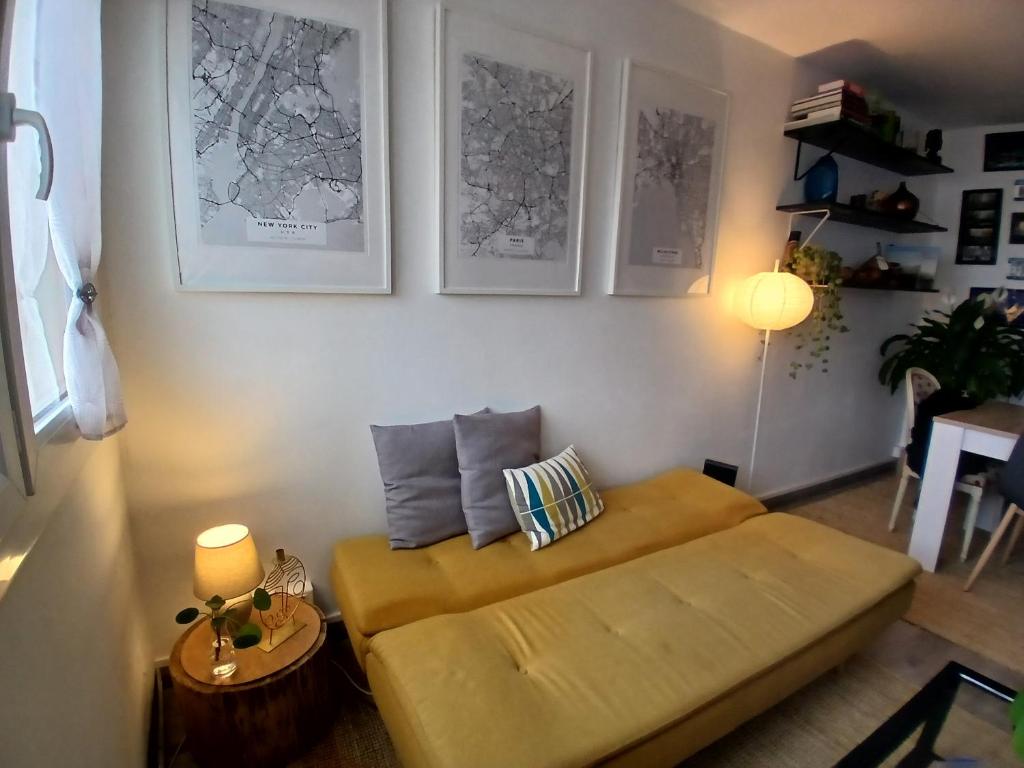 Posezení v ubytování Appartement lumineux 70 m2 proche centre