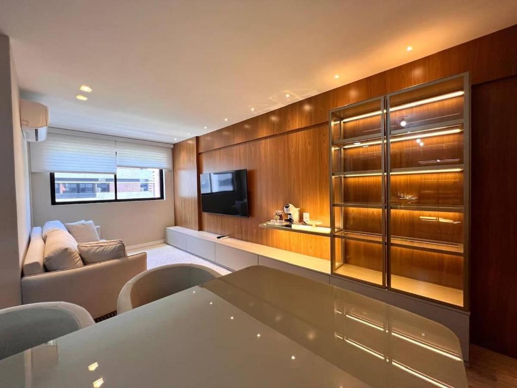 TV a/nebo společenská místnost v ubytování Excelente Apt na Ponta Verde