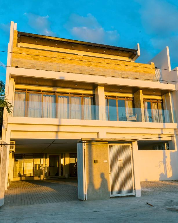 Budova, kde se aparthotel nachází