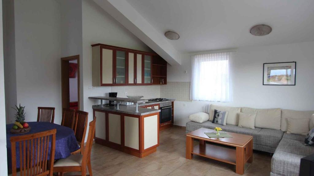 Fotografia z galérie ubytovania Apartment Malinska, Krk 2 v destinácii Vantačići