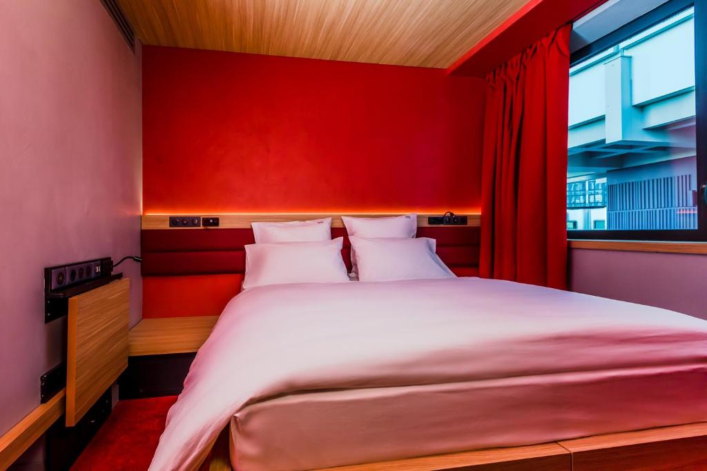 YOOMA Urban Lodge Tour Eiffel - Resim 35