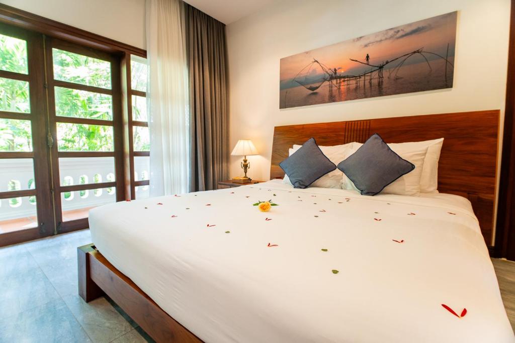 Phòng Deluxe Giường Đôi/2 Giường Đơn Với Ban Công Và Tầm Nhìn Ra Vườn
