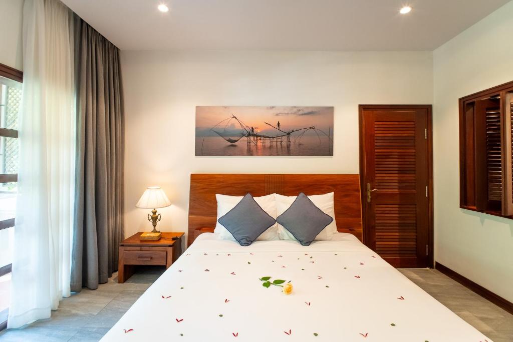 Phòng Deluxe Giường Đôi/2 Giường Đơn Với Ban Công Và Tầm Nhìn Ra Vườn