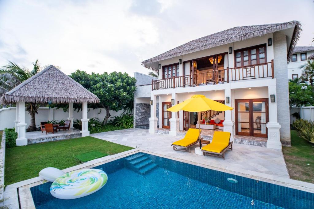 Villa có Hồ bơi trên Bãi biển