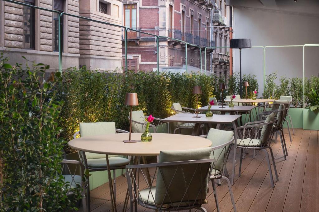 Restauracja lub miejsce do jedzenia w obiekcie NH Catania Centro