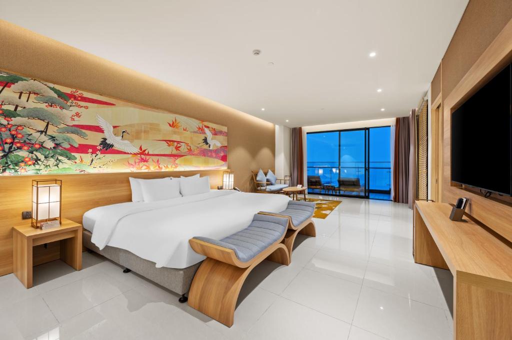 Special Offer - Premium Deluxe Double Room with Ocean View