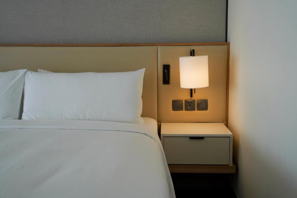 Marriott Executive Apartments Bangkok, Sukhumvit 50 - Resim 13