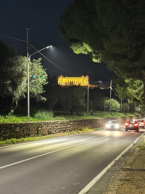 Fotografie z fotogalerie ubytování Falaride suite Agrigento discesa sulla valle di oro v destinaci Agrigento