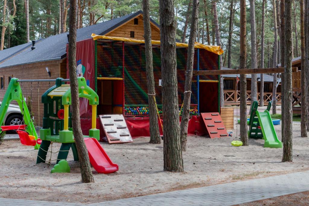 Herní místnost nebo prostor pro děti v ubytování Domki "Arkadia"