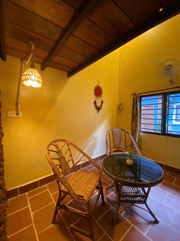 Posezení v ubytování Derm Svay Guesthouse - yoga & cafe