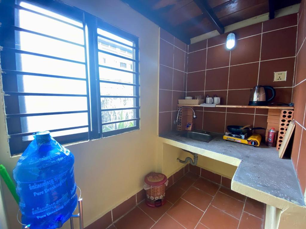 Kuchyň nebo kuchyňský kout v ubytování Derm Svay Guesthouse - yoga & cafe