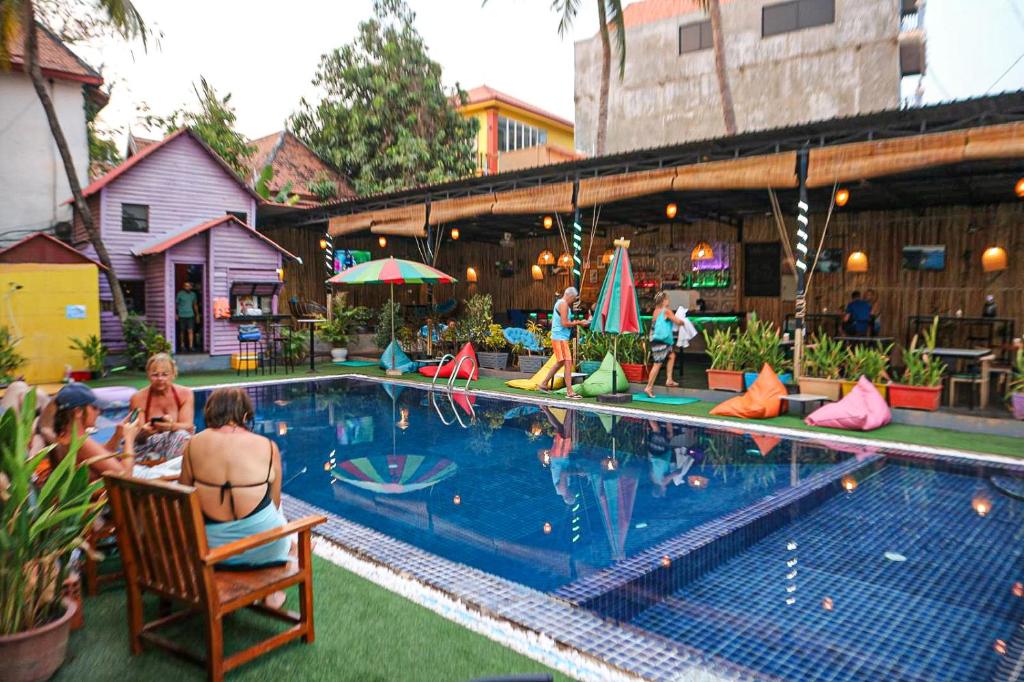 Bazén v ubytování Zen Angkor Guest House nebo v jeho okolí