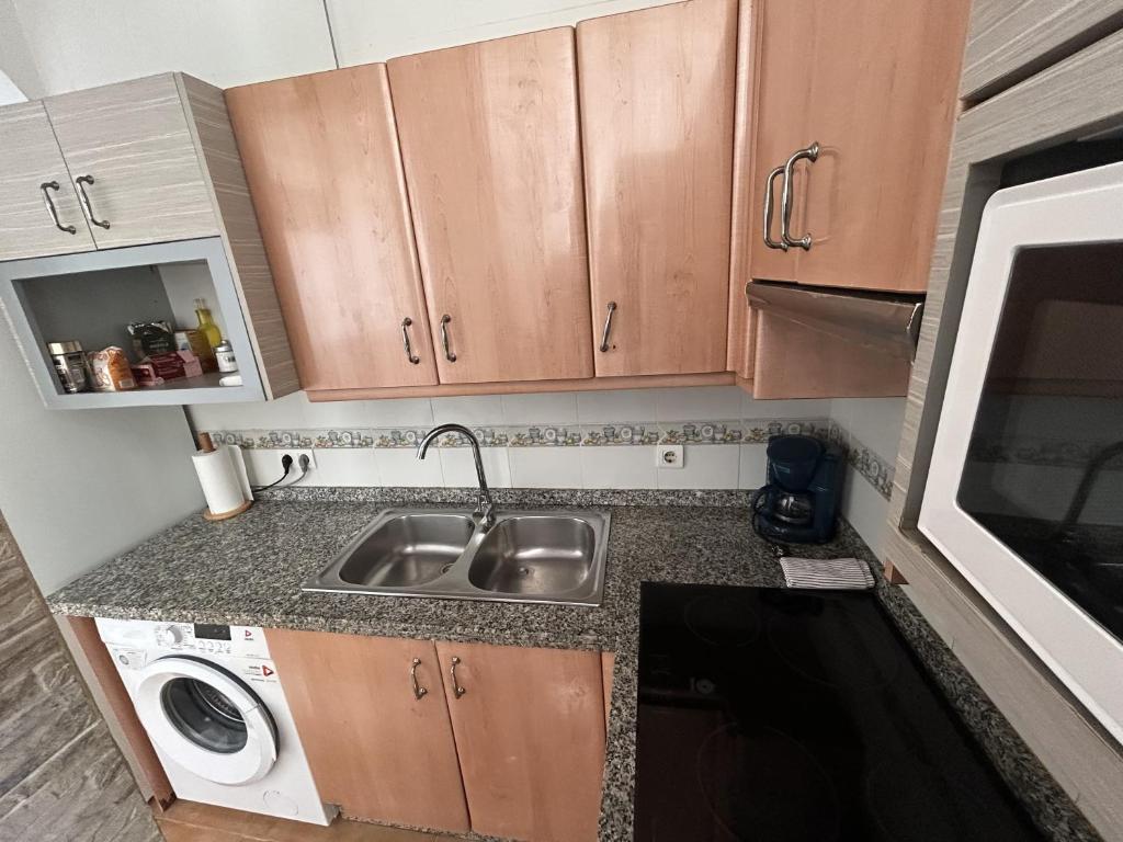 Kuchyňa alebo kuchynka v ubytovaní Apartamento frente al Mar Pedregalejo