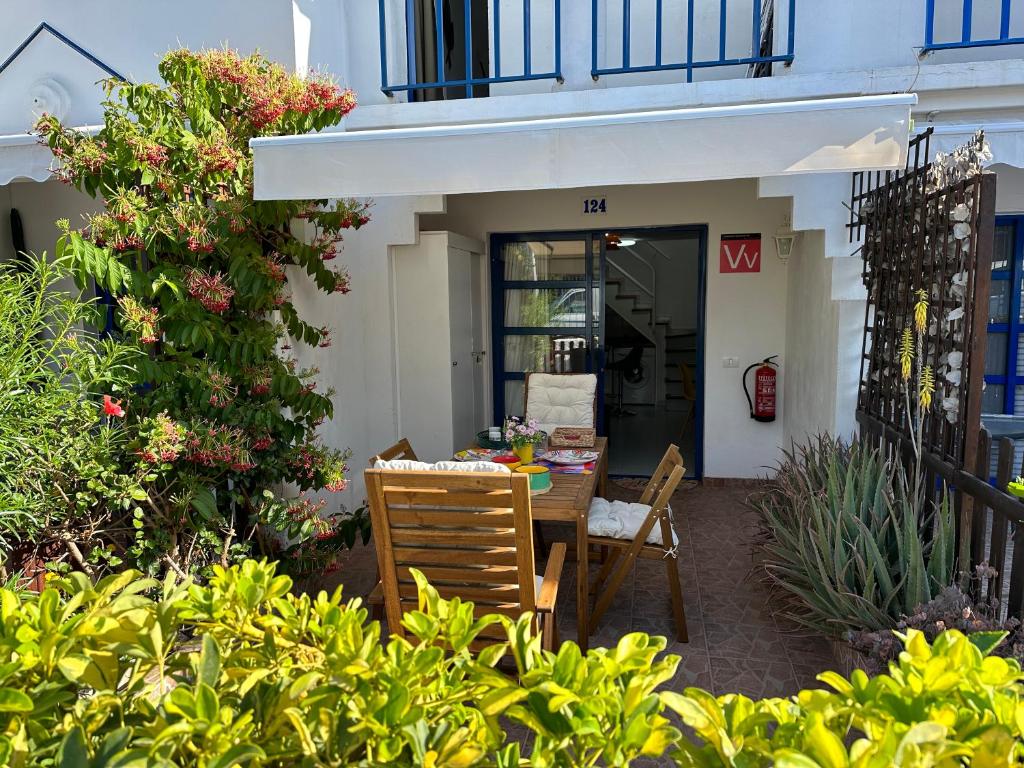 Vườn quanh PLAYMAR Maspalomas Bungalow 124 Bali Style with terrace