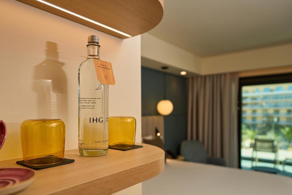 Nápoje v ubytování voco Malta by IHG