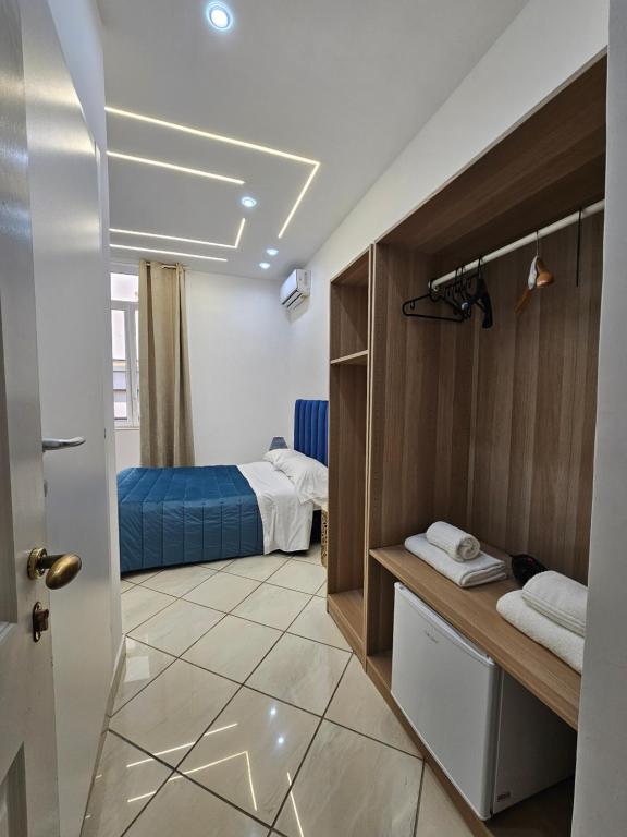 Posteľ alebo postele v izbe v ubytovaní B&B Napoli Centrale Room&Jacuzzi