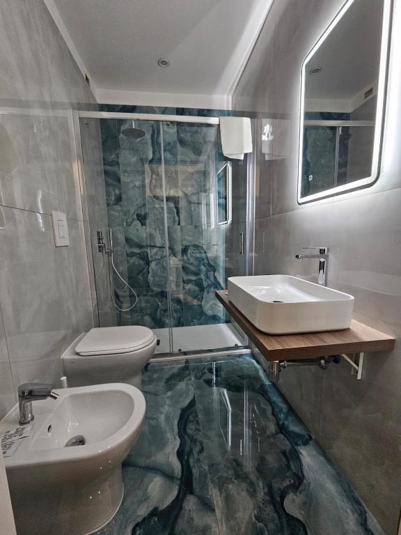 Kúpeľňa v ubytovaní B&B Napoli Centrale Room&Jacuzzi