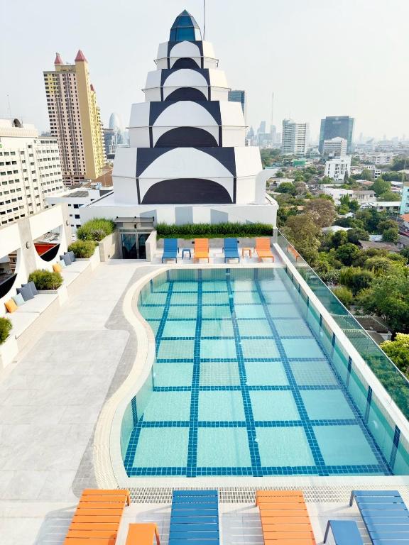 The Quarter Saphankhwai by UHG - Resim 3