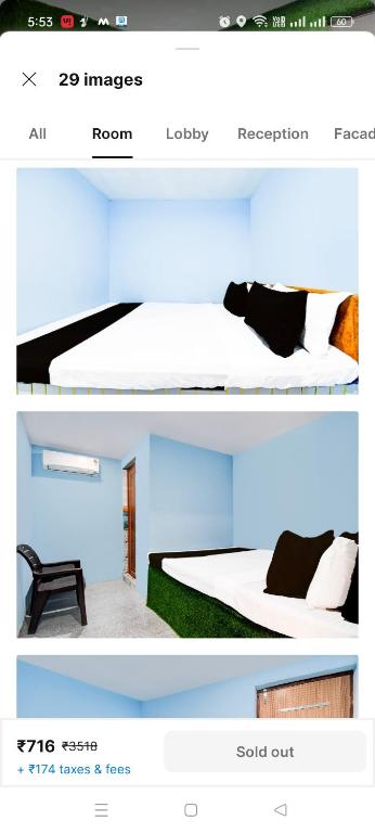 Postel nebo postele na pokoji v ubytování Hotel Sri krishna