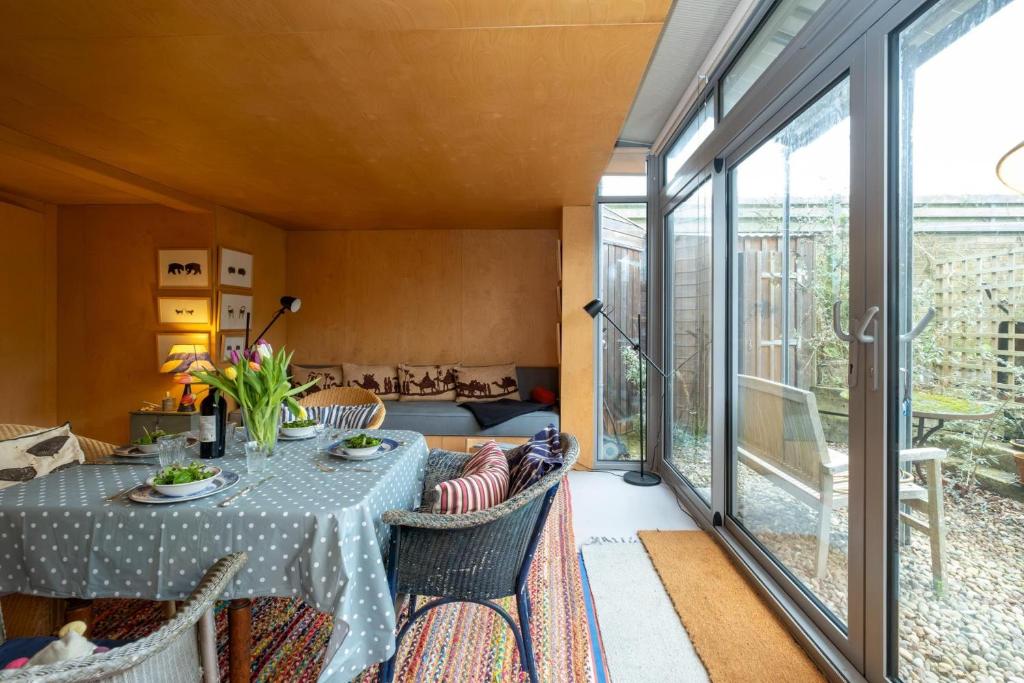 Wodehouse, Eco House - Aldeburgh Coastal Cottages 8