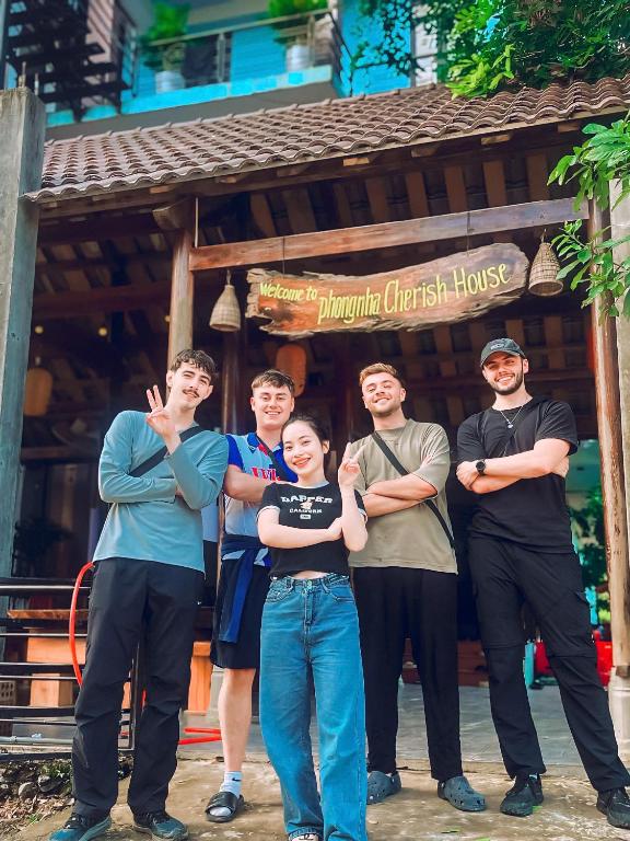 Hosté ubytování Phong Nha Cherish House
