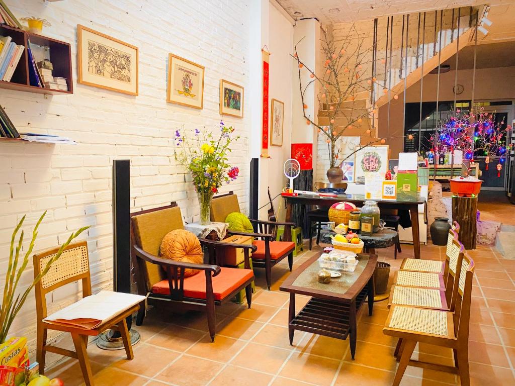 Posezení v ubytování May's house (Nhà của Mây)